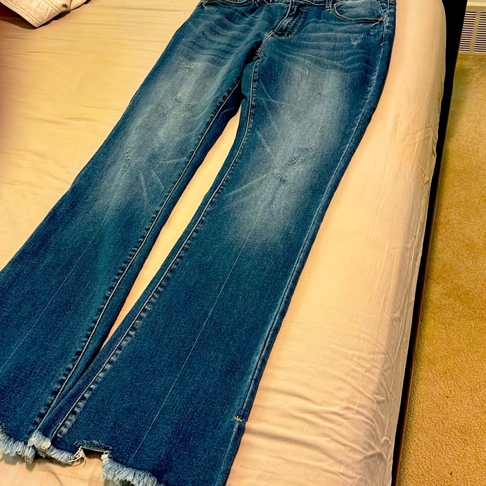 Darling kancan jeans with unfinished hem. Size 30 long